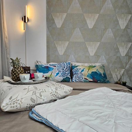 Kiwi Apart-Hotel 1Br Wi-Fi Free - Close To Old Town - Cozy Location - Shorter Or Longer Stay - R&M Boutique بوخارست المظهر الخارجي الصورة