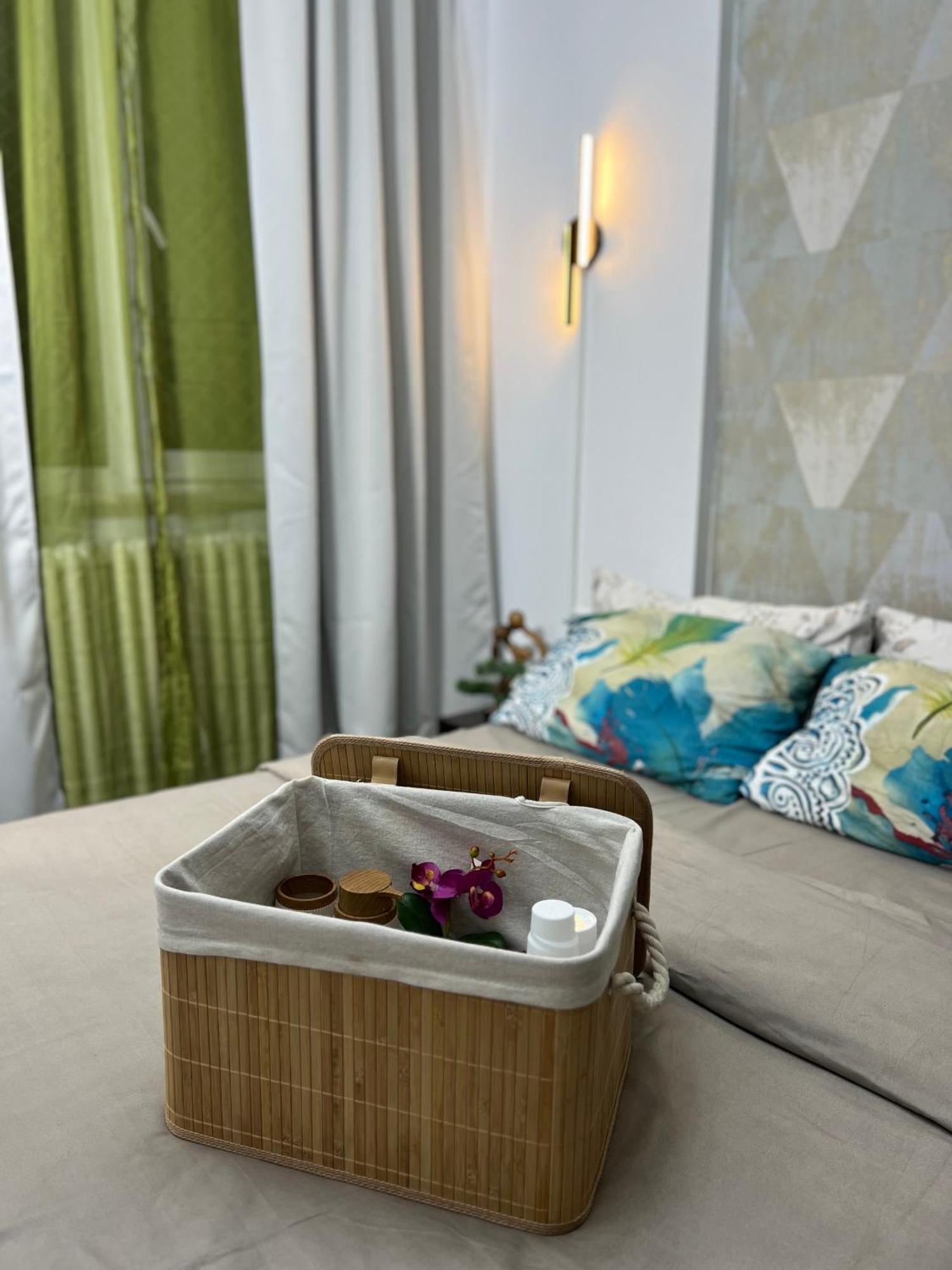 Kiwi Apart-Hotel 1Br Wi-Fi Free - Close To Old Town - Cozy Location - Shorter Or Longer Stay - R&M Boutique بوخارست المظهر الخارجي الصورة